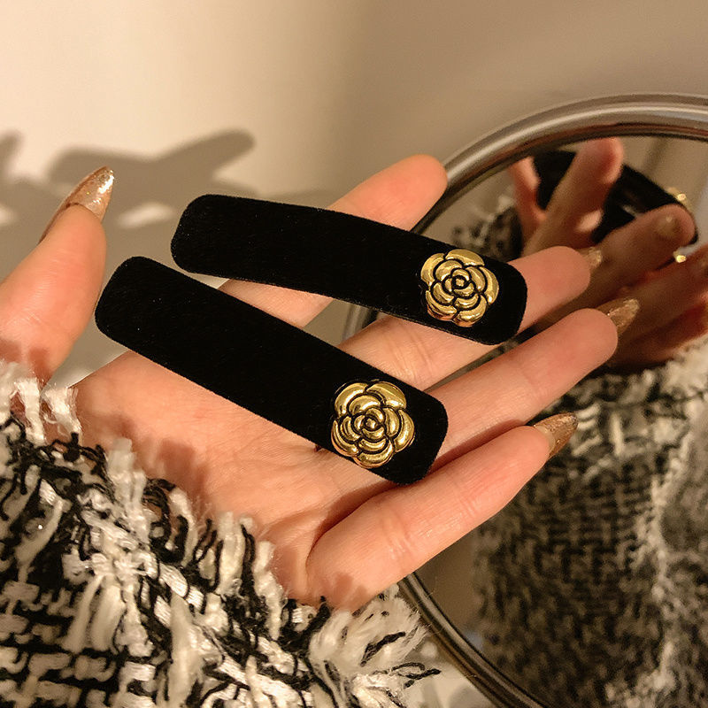 高级感复古黑色植绒山茶花发夹女法式发夹侧边碎发BB夹小香风发夹