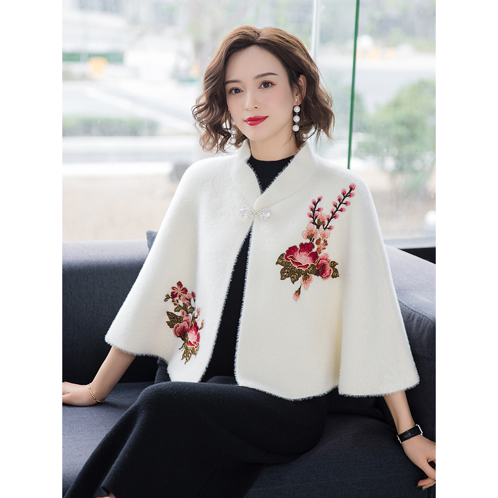 斗篷披肩外套秋冬时尚洋气高档刺绣妈妈旗袍外搭喜婆婆水貂绒披风