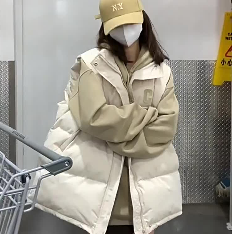 羽绒马甲女款欧货外穿背心2025秋冬新款宽松白鸭绒高档女马夹外套