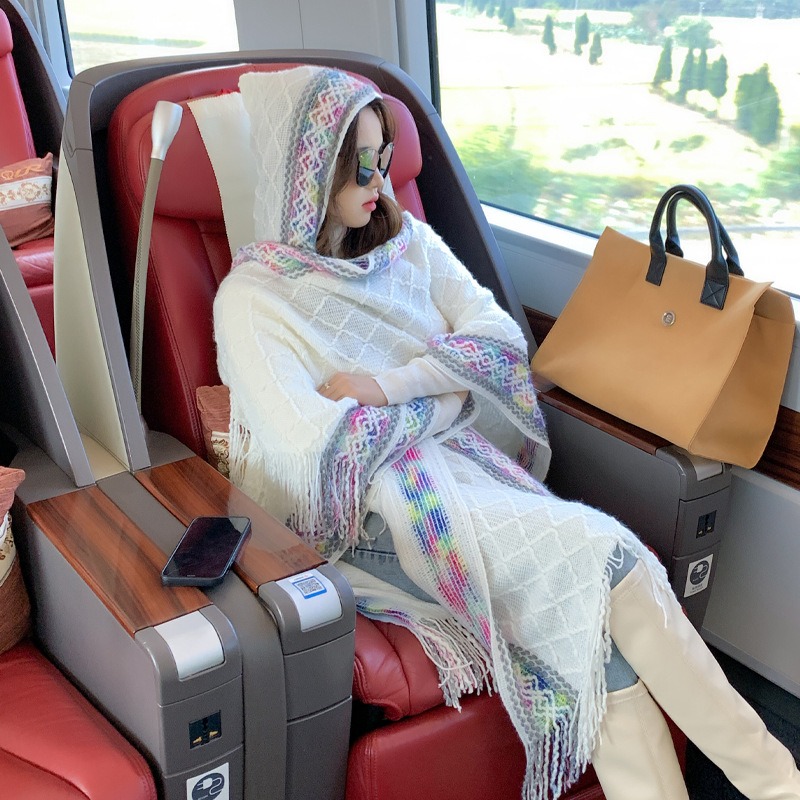 新款时尚外搭披肩女士春秋冬云南旅游百搭民族风连帽套头针织斗篷