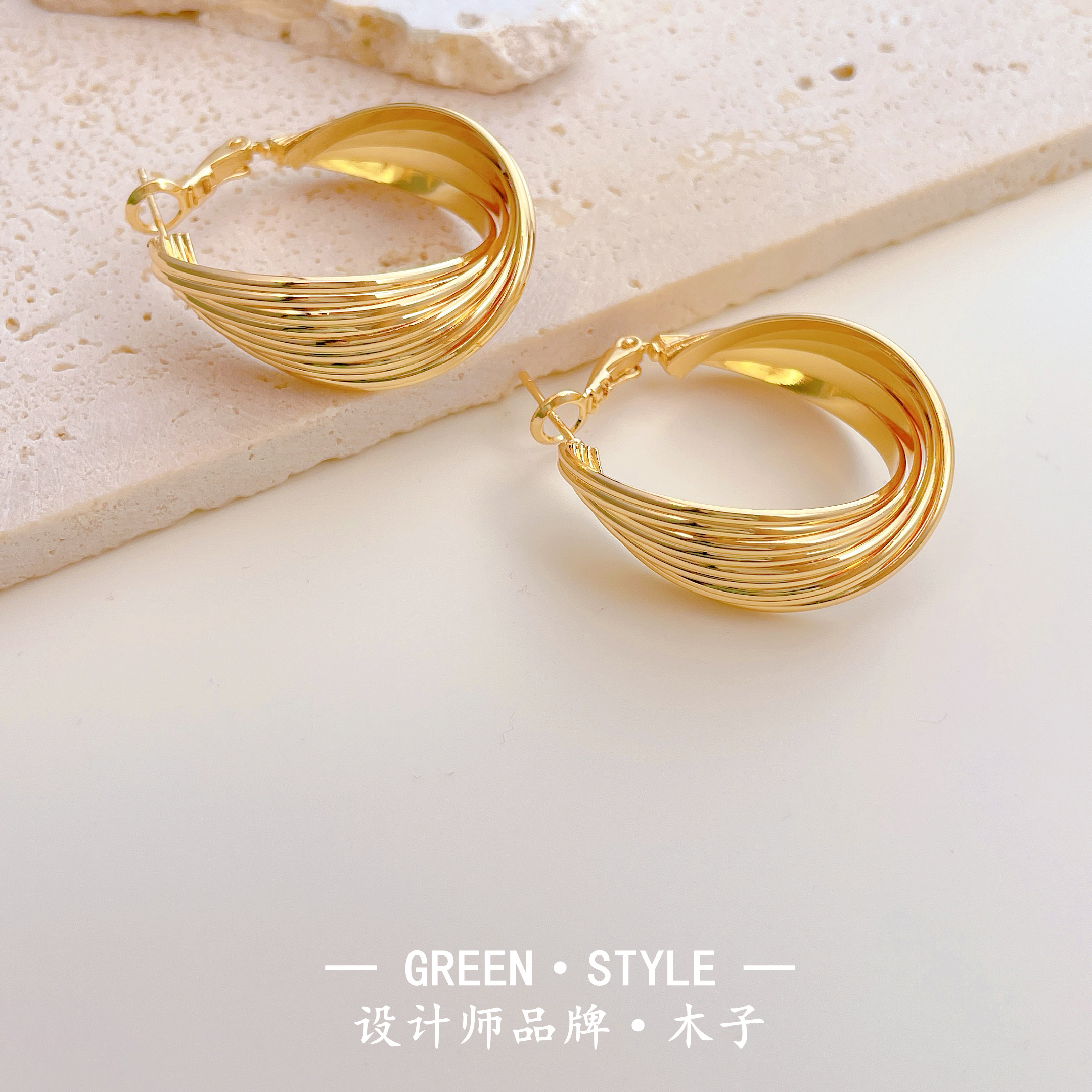 铜合金耳饰 【扭波纹耳圈】韩版轻奢时尚设计师休闲百搭耳圈-1050