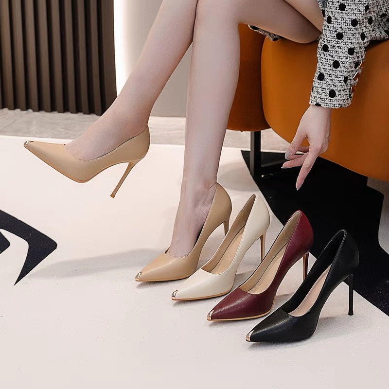 裸色真皮高跟鞋女细跟2025年新款黑色职业尖头设计感气质名媛单鞋
