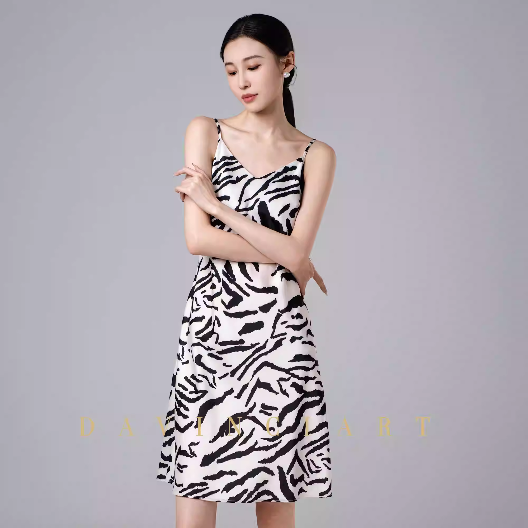 达芬奇密码【斑马吊带】女士优雅轻奢吊带中长款睡裙家居服