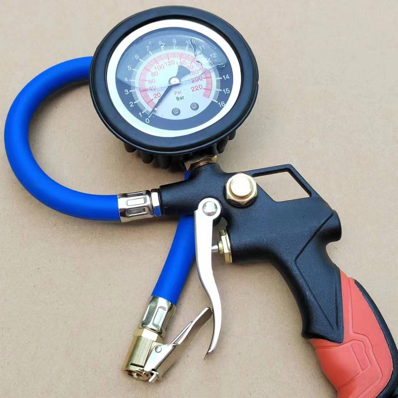 新款高精度胎压表气压表数显测压汽车轮胎压油浸胎压计加气打气枪