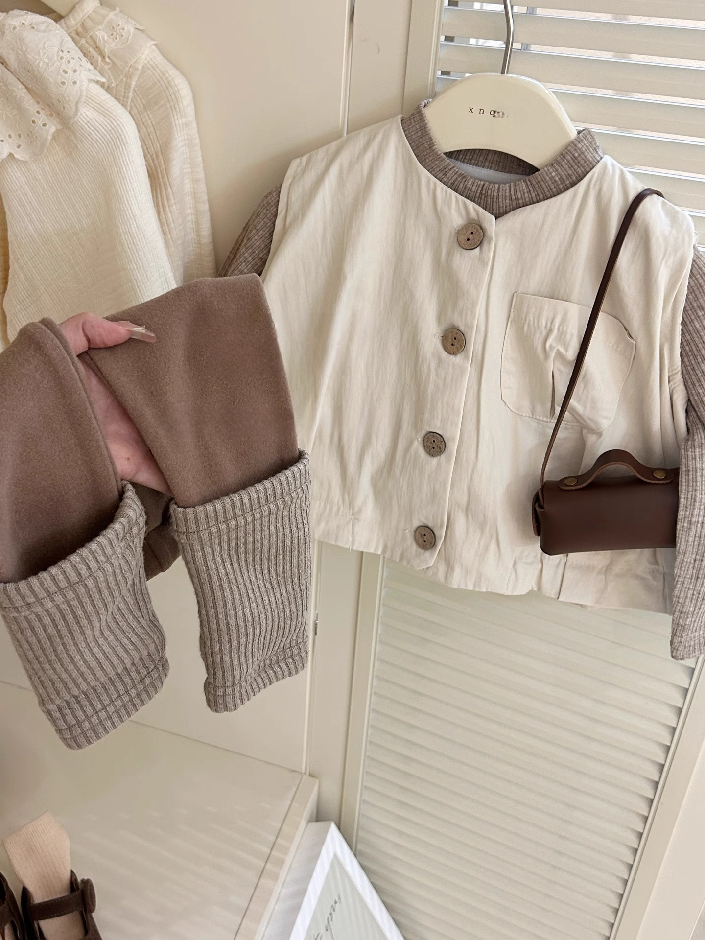 女童秋装套装春秋季新款洋气女孩宝宝网红超萌马甲儿童装女童套装