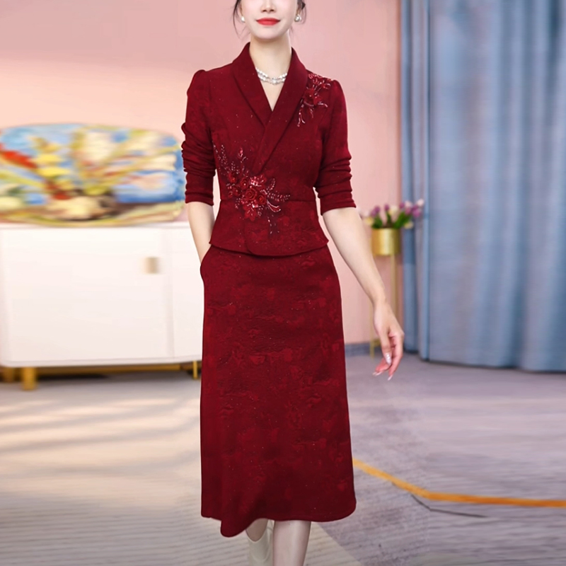 暮云精纺加绒加厚连衣裙2025冬季新款时尚红色婚宴假两件打底裙子