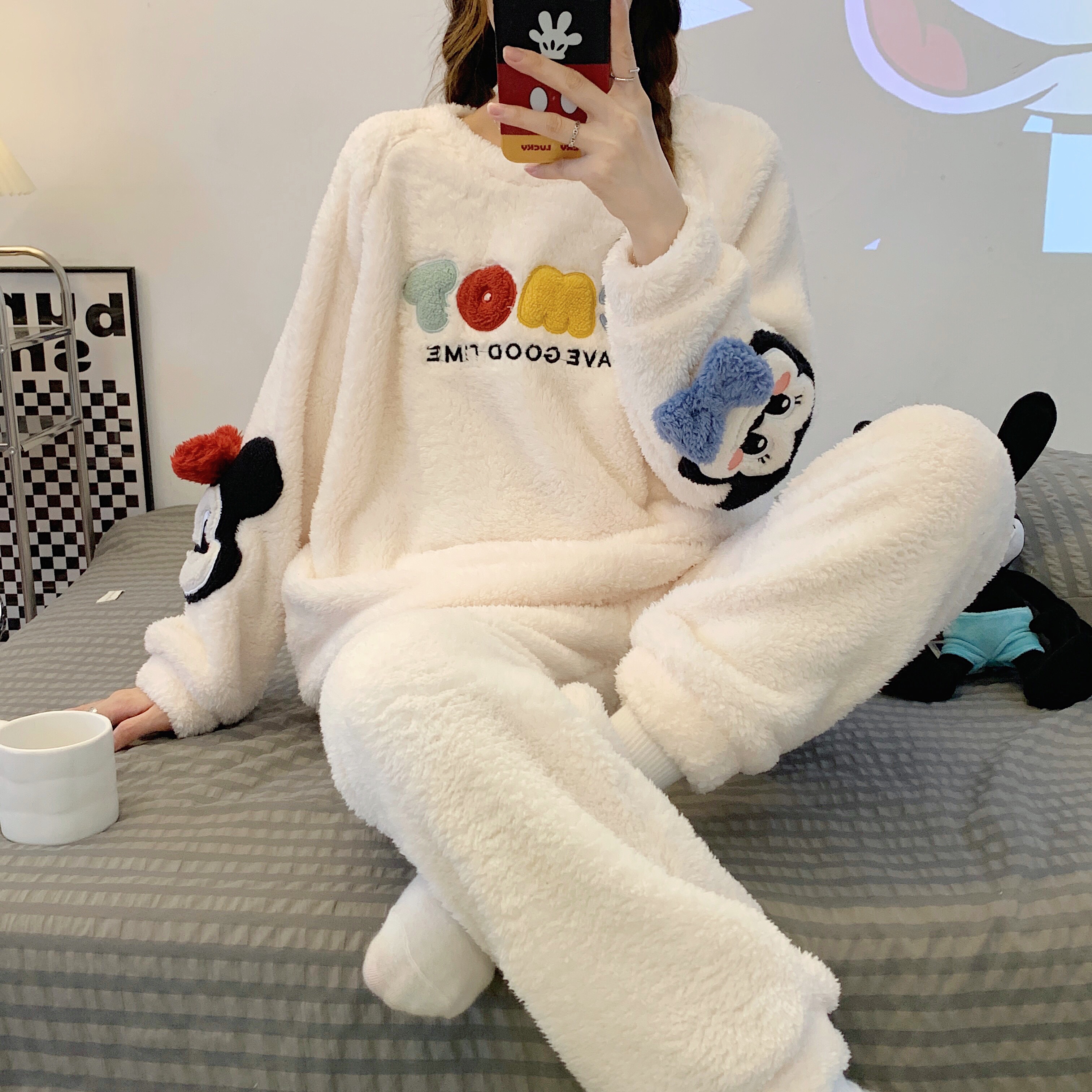 珊瑚绒睡衣女冬季长袖加厚加绒法兰绒保暖套装新款爆款卡通家居服