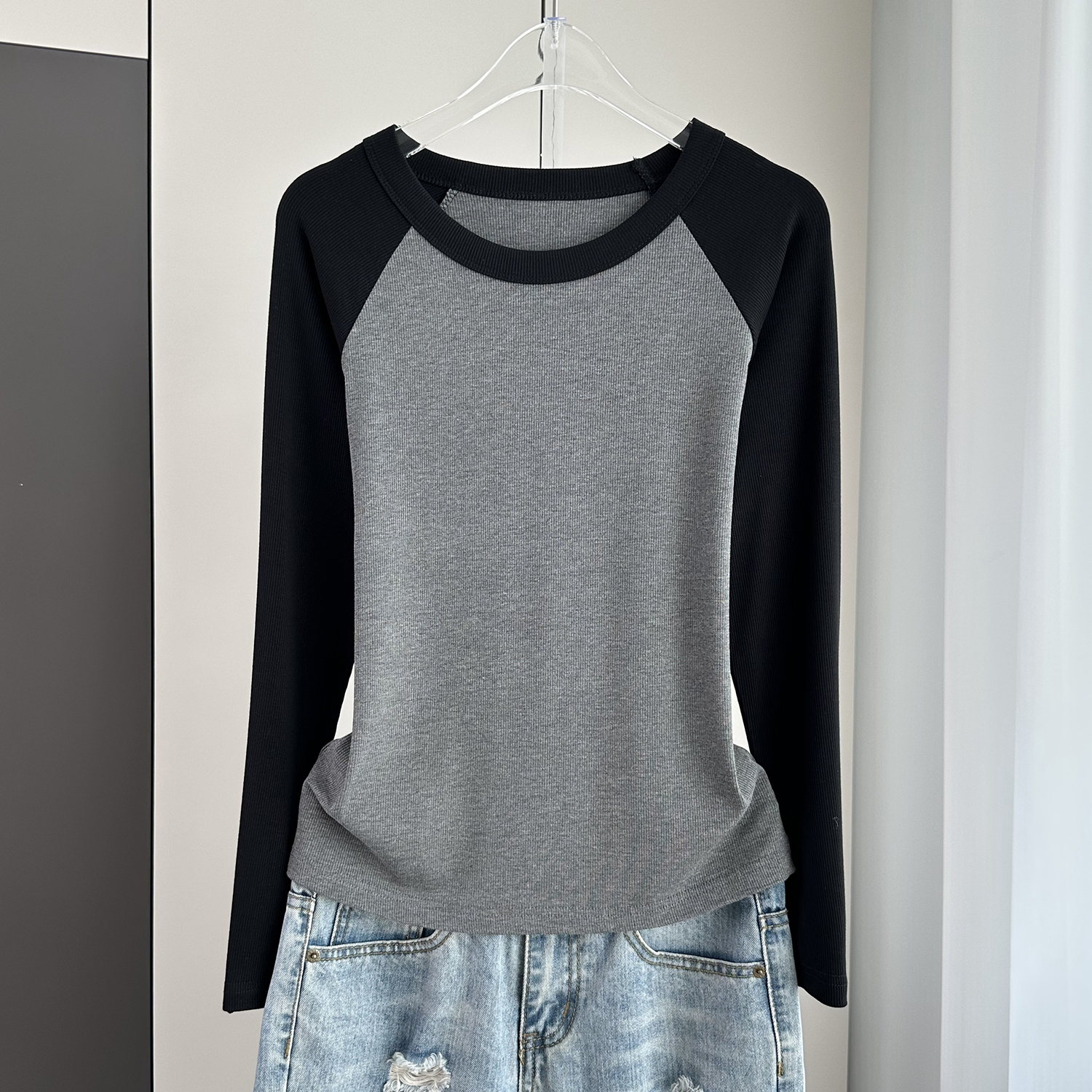 2025秋冬薄款拼色长袖T恤女螺纹插肩袖圆领修身上衣内搭打底衫春