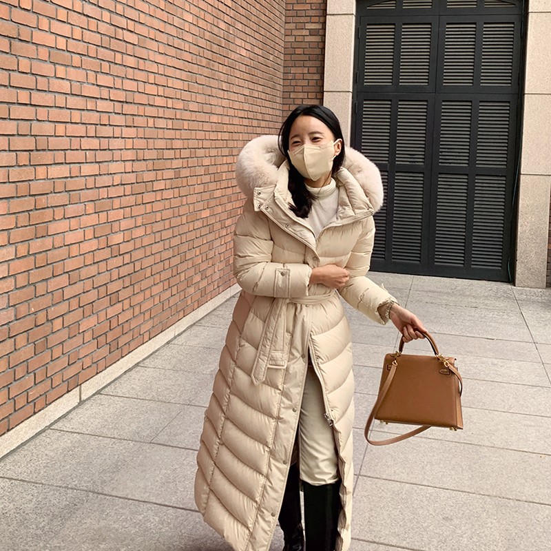 2025冬季新款羽绒服女中长款过膝连帽加厚韩版小众白鸭绒外套潮