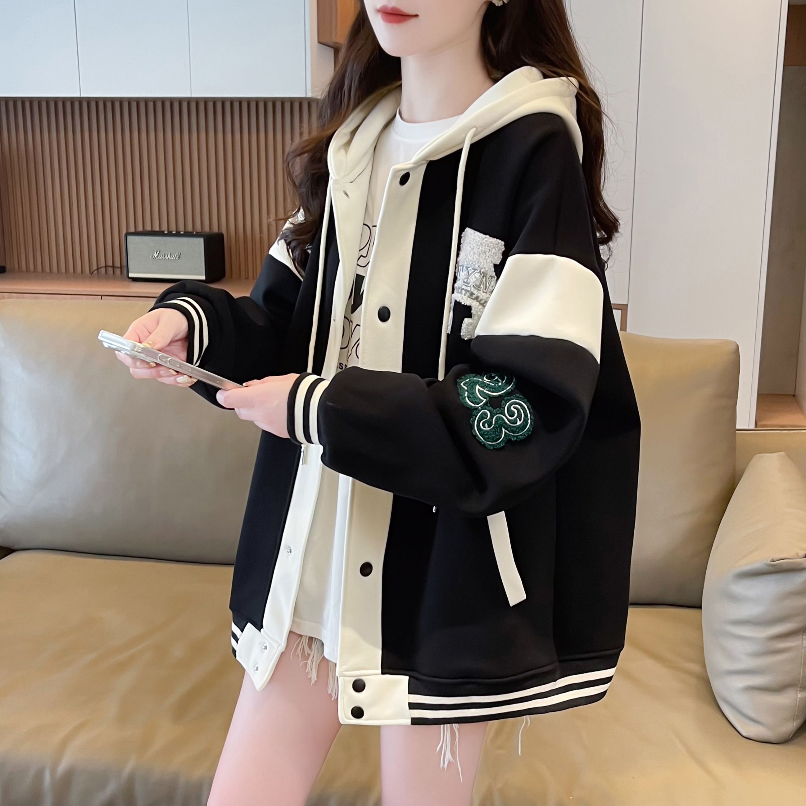 纯棉棒球服外套女百搭2024新款爆款宽松小个子连帽撞色开衫卫衣潮