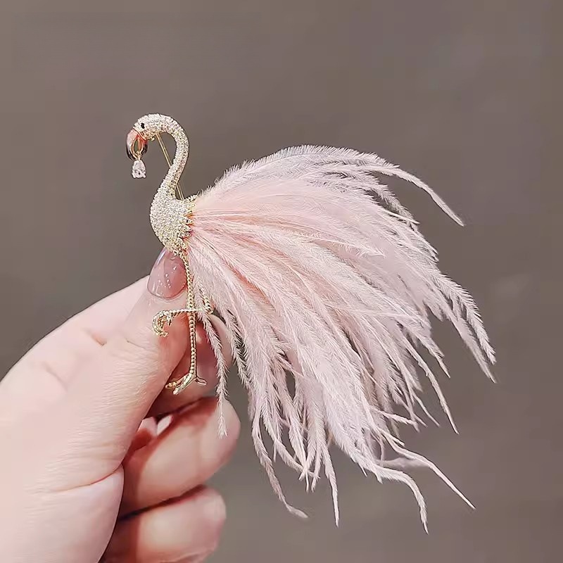 合金羽毛胸针 高级感羽毛火烈鸟胸花女精致高档气质西装别针配饰