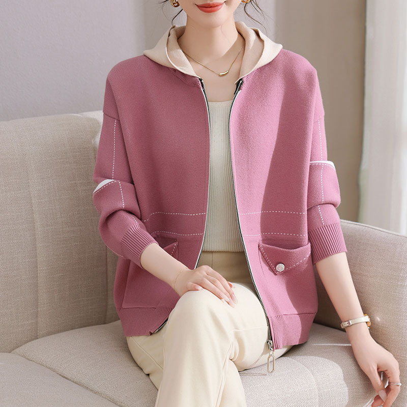 妈妈装外套2024新款春秋连帽夹克上衣中老年女装时尚宽松洋气开衫