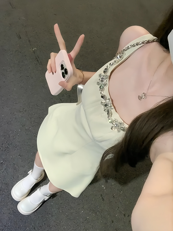 婠婠如玉 法式闪钻A字连衣裙镶钻甜美千金收腰气质吊带裙2024夏季