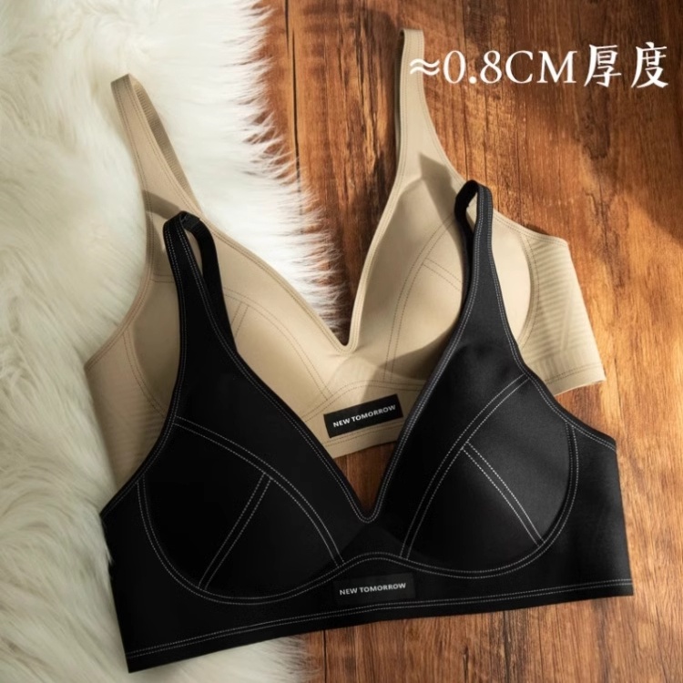 云感内衣少女可外穿小胸聚拢无钢圈果冻条软支撑收副乳美背文胸罩