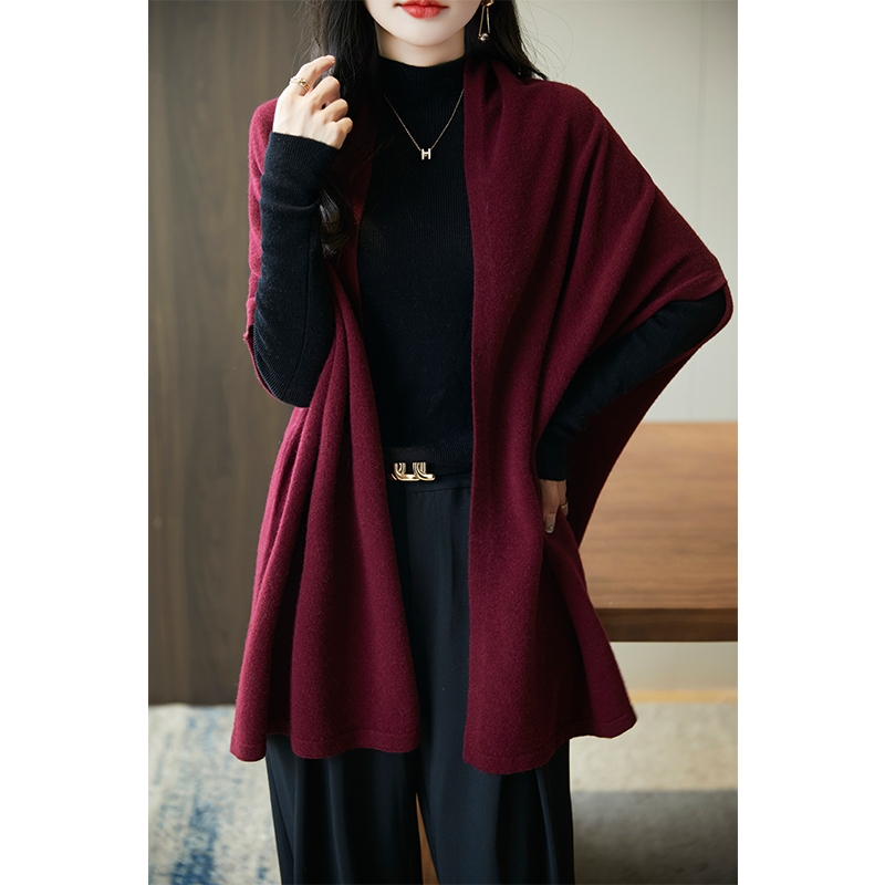 秋冬新款100%纯羊毛衫马甲中长款宽松版披肩针织百搭纯色时尚女款