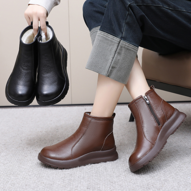 头层牛皮皮毛一体女短靴软面软底舒适安脚中年女棉鞋保暖妈妈鞋
