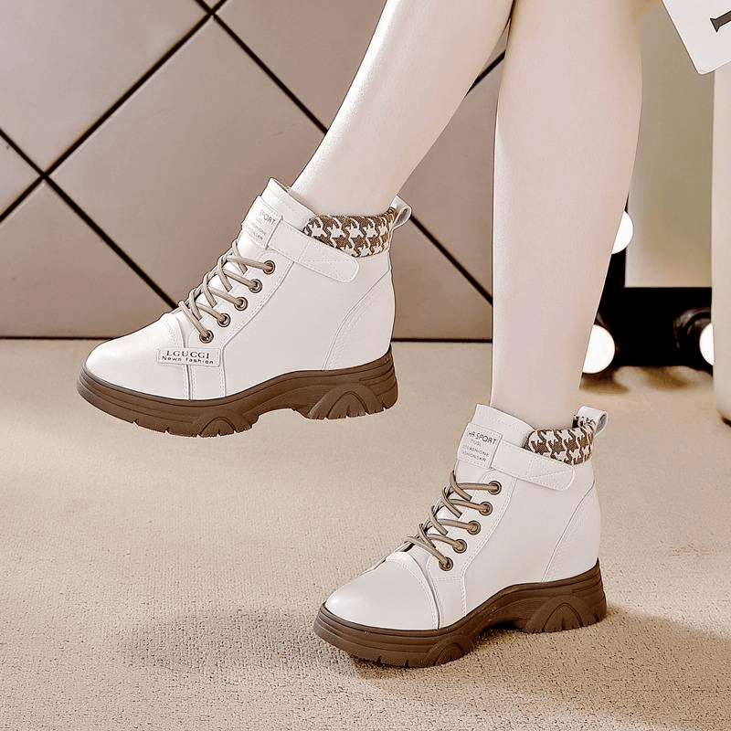 万达撤柜头层牛皮增高马丁靴女款2025秋冬韩版厚底加绒短筒坡跟靴