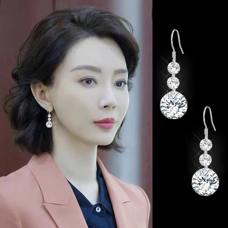 足银耳饰 999纯银耳环防过敏养耳洞女耳钉新爆款高级感超闪钻耳坠