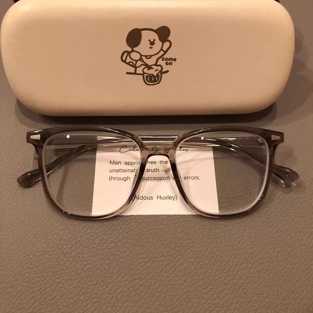 黎靓回头率超高！超好看的冷茶色系可配近视防蓝光素颜男女百搭镜