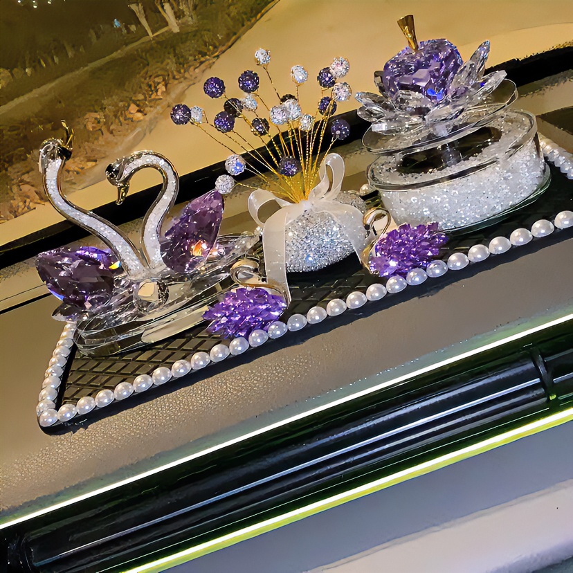 太阳能旋转莲花摆件香薰旋转摆件水晶天鹅摆件网红太阳能旋转摆件