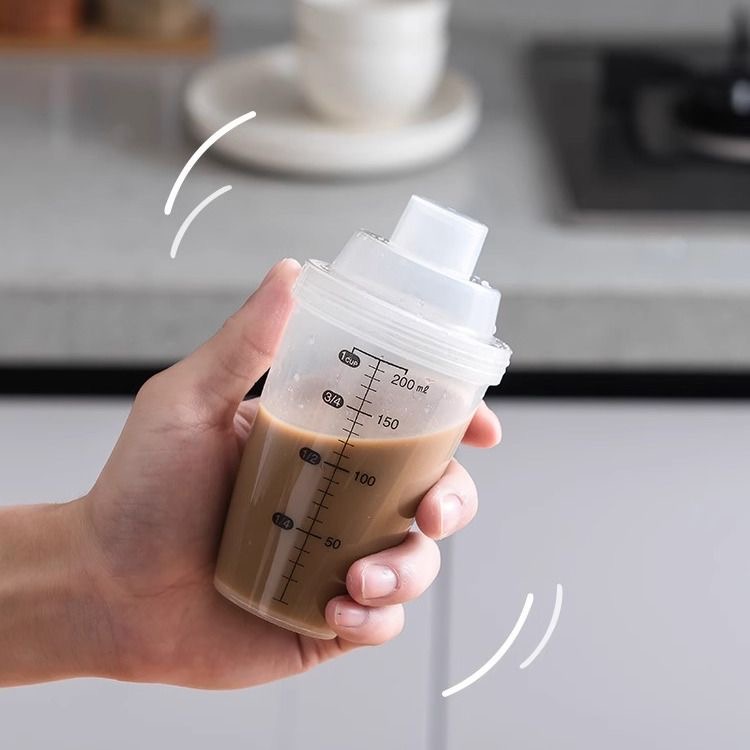 日本进口摇摇杯蛋白粉代餐奶昔搅拌杯带刻度摇杯运动健身杯子水杯