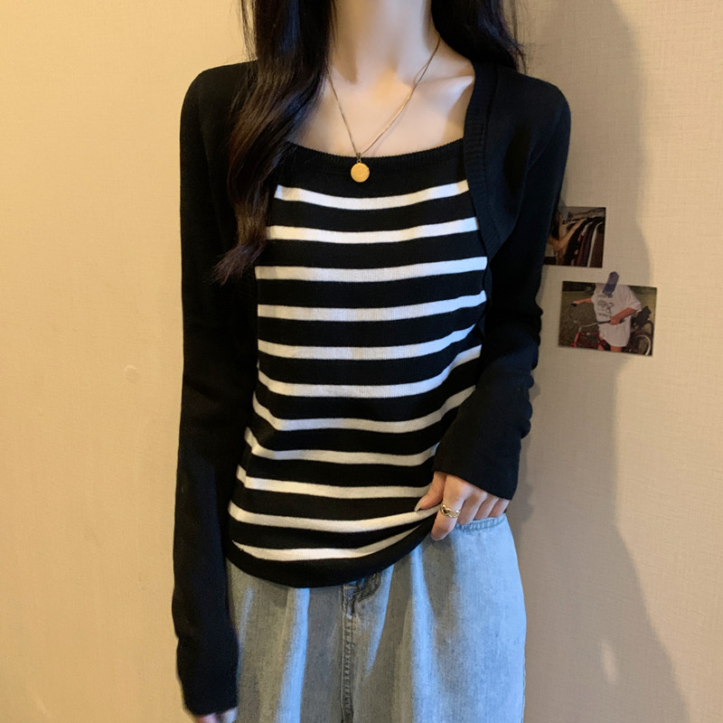 大码女装遮肚子假两件长袖打底衫女春秋胖MM遮肉显瘦条纹针织上衣