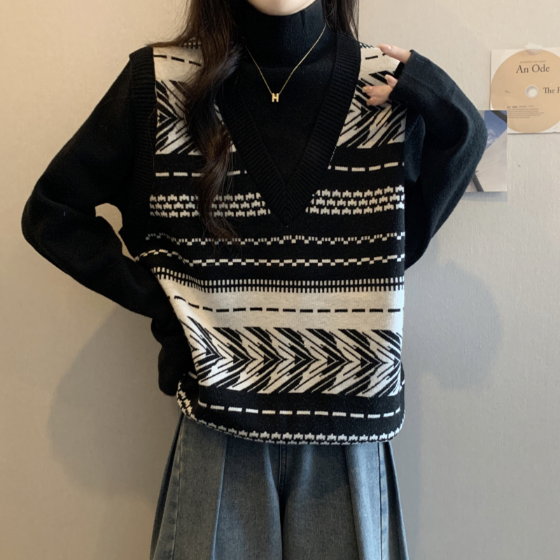 大码遮肚子假两件黑色内搭宽松女秋冬胖妹妹显瘦半高领针织打底衫