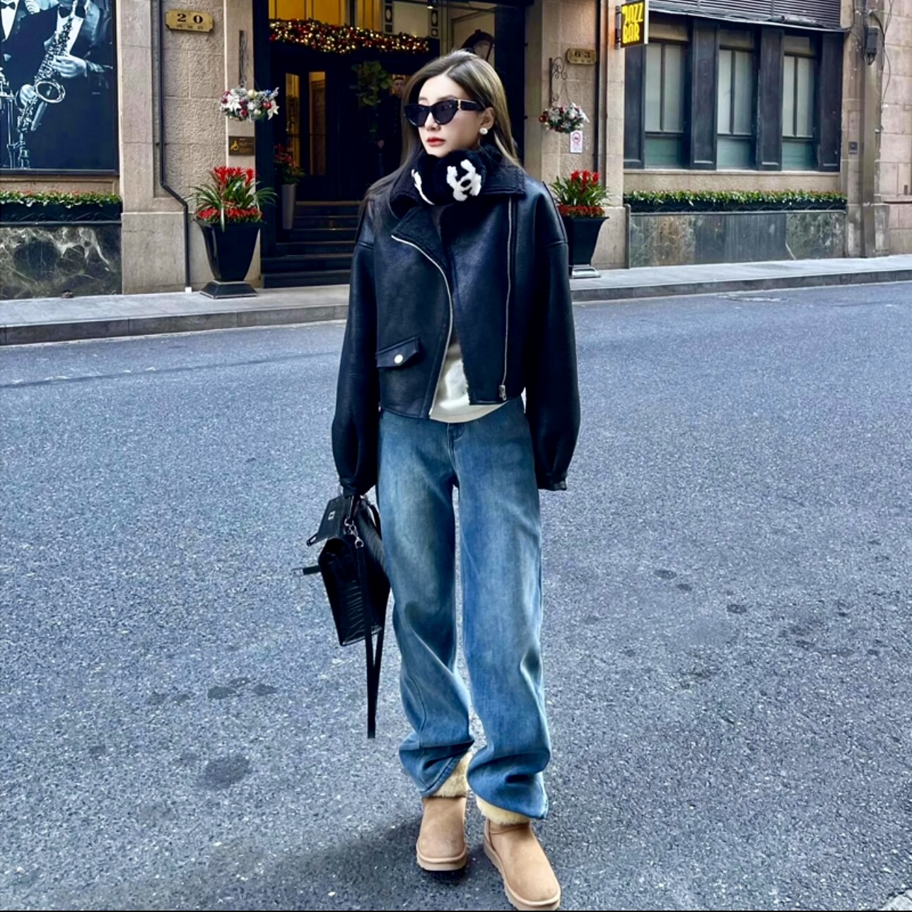 浅色窄版阔腿牛仔裤女2025年秋冬新款小个子高腰垂感直筒拖地裤子