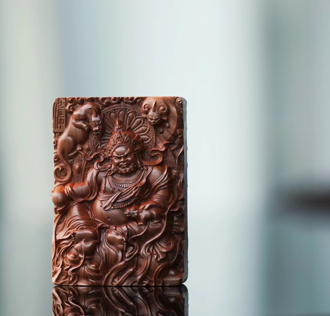 印度老山檀香横纹黑肉572黄财神牌子