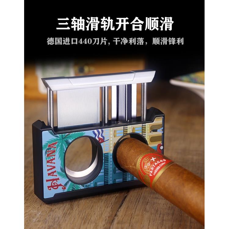 大气有手感雪茄剪四合一不锈钢锋利剪刀雪茄打孔器通针精美礼盒装