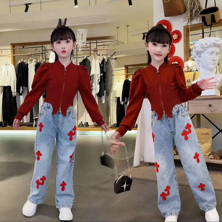 2024秋冬女童设计感不规则泡泡袖毛衣开衫克罗星刺绣牛仔裤套装韩