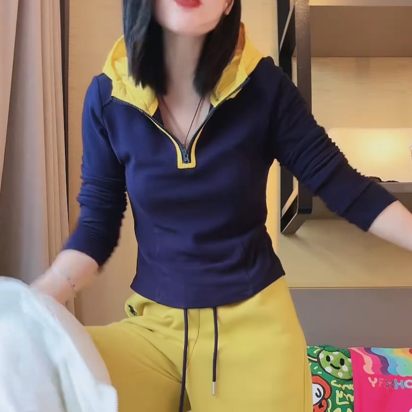 2025秋冬新款连帽显瘦拼接洋气百搭半拉链长袖卫衣上衣LK2500293