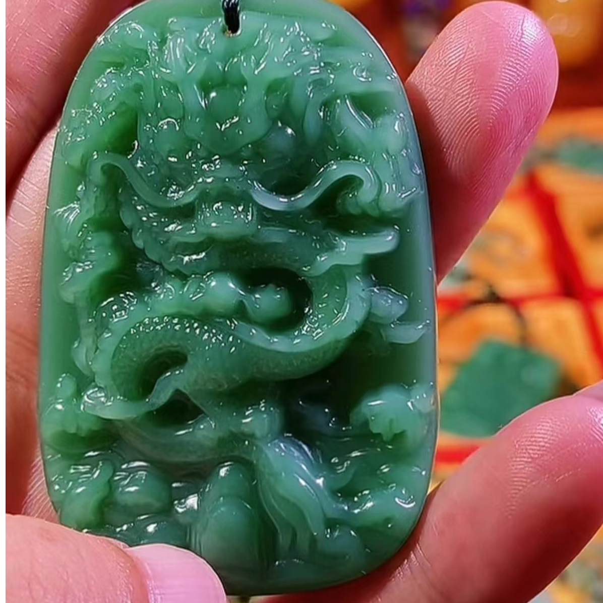 4粉丝福利深色龙牌吊坠百搭款