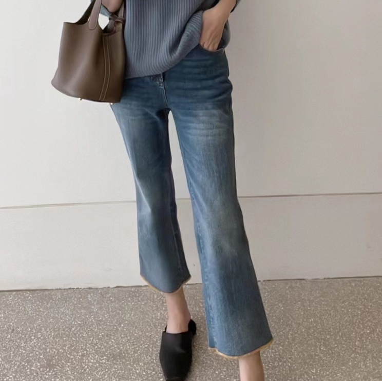 UrbanPaces 摩登丹宁九分微喇牛仔裤裤子