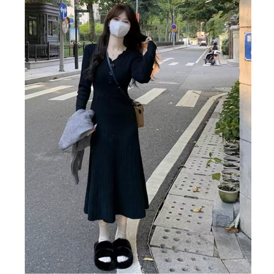 名媛法式复古气质收腰显瘦针织连衣裙女秋冬季新款温柔高腰打底裙