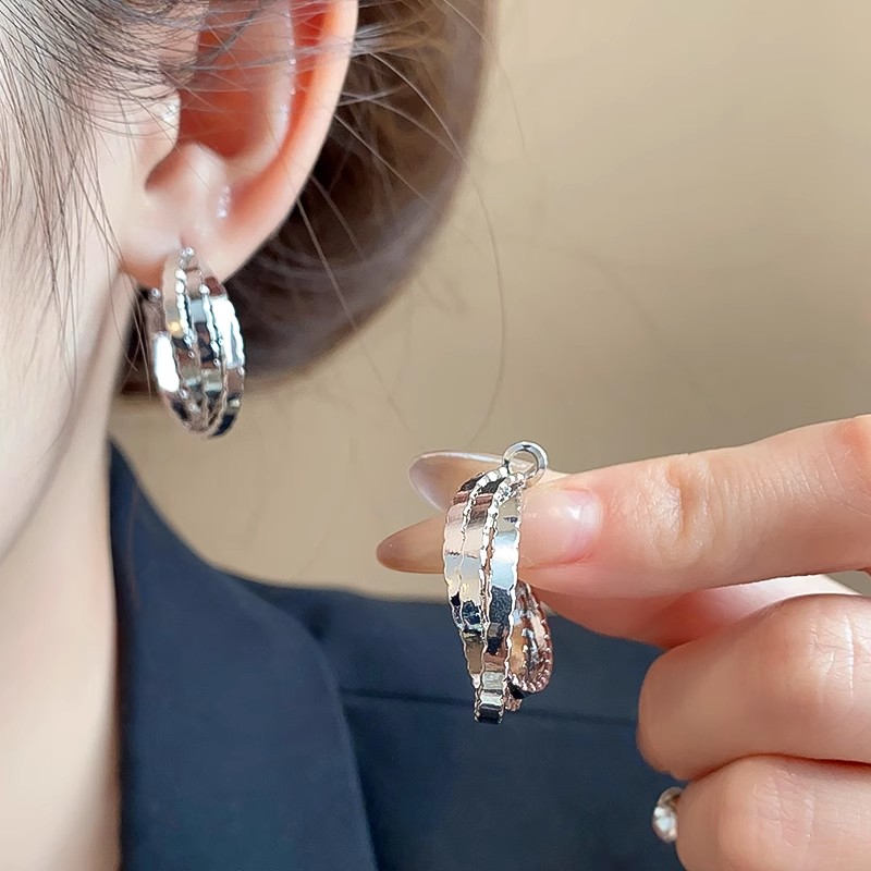 冷淡风银色耳圈耳环新款爆款百搭圈圈耳钉小众设计感独特耳饰4679