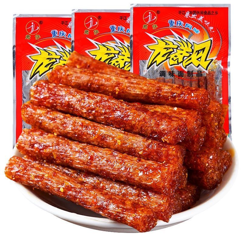 宇仔龙卷风辣条18g童年怀旧香辣零食麻辣面筋调味面制品