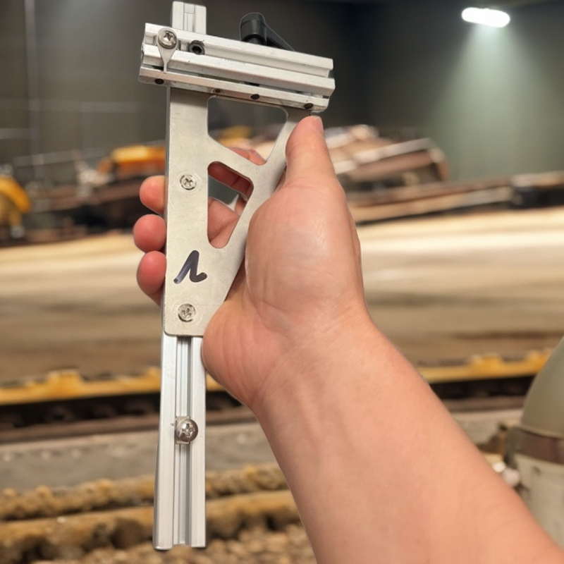 多功能切割机靠尺不带底板单独使用千发直钉枪