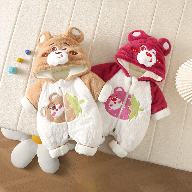 冬季宝宝加绒加厚带帽外出保暖爬服草莓熊兔毛棉哈衣