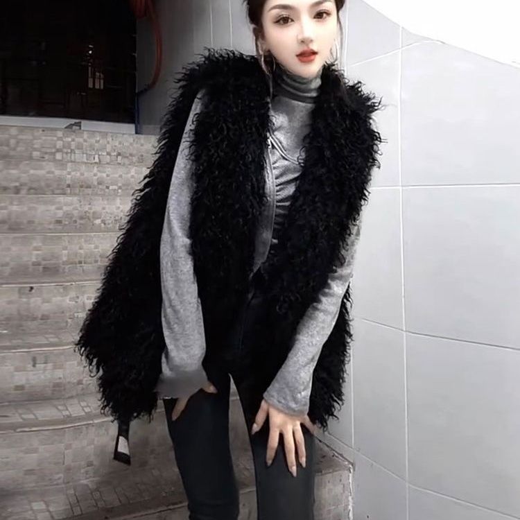 新款羊卷毛马甲开衫纯色法式显瘦宽松型纯色毛毛外套女百搭秋冬女