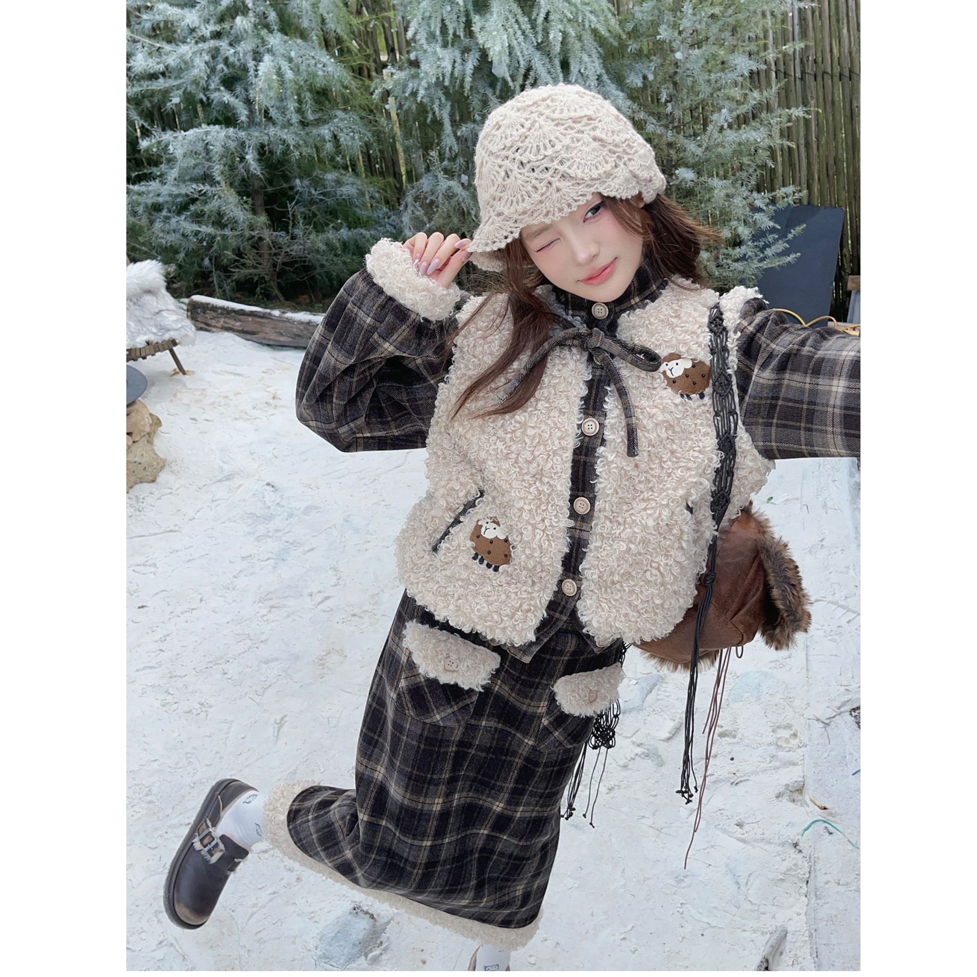 2025冬新款减龄格子羊羔毛毛呢外套+半身裙女气质设计感两件套