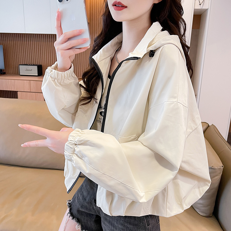 早秋装风衣外套女2025新款春秋季韩版宽松设计感小众薄款夹克开衫