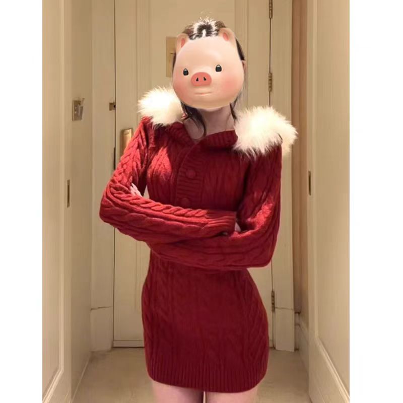 纯欲辣妹圣诞性感跨年战袍连衣裙女秋冬连帽微胖韩系工字褶连衣裙
