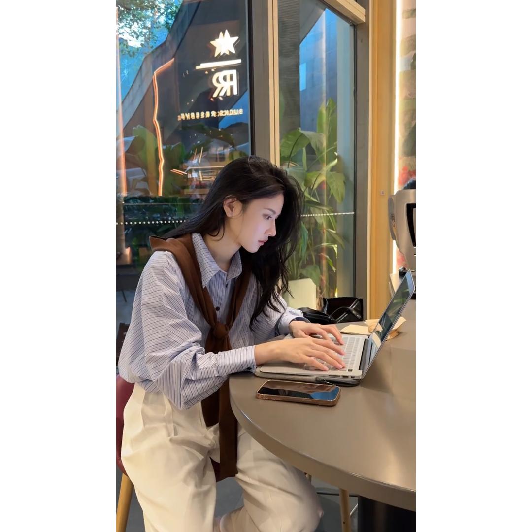 INS CEC韩系穿搭蓝色条纹衬衣咖色披肩女高腰显瘦休闲长裤套装