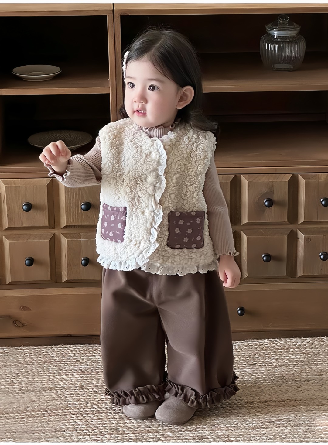 女童秋冬新款简约百搭马甲针织打底木耳边裤子小童洋气时髦三件套