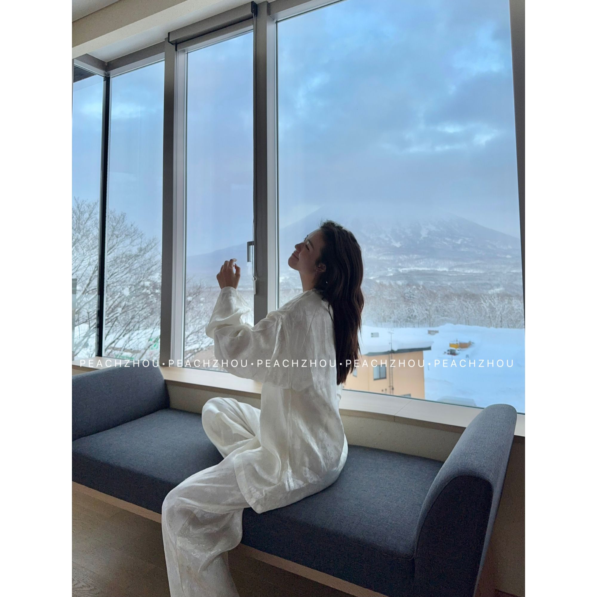 『PEACHZHOU』儒雅国风花萝提花宽松圆领长袖垂感阔腿裤新中式套装