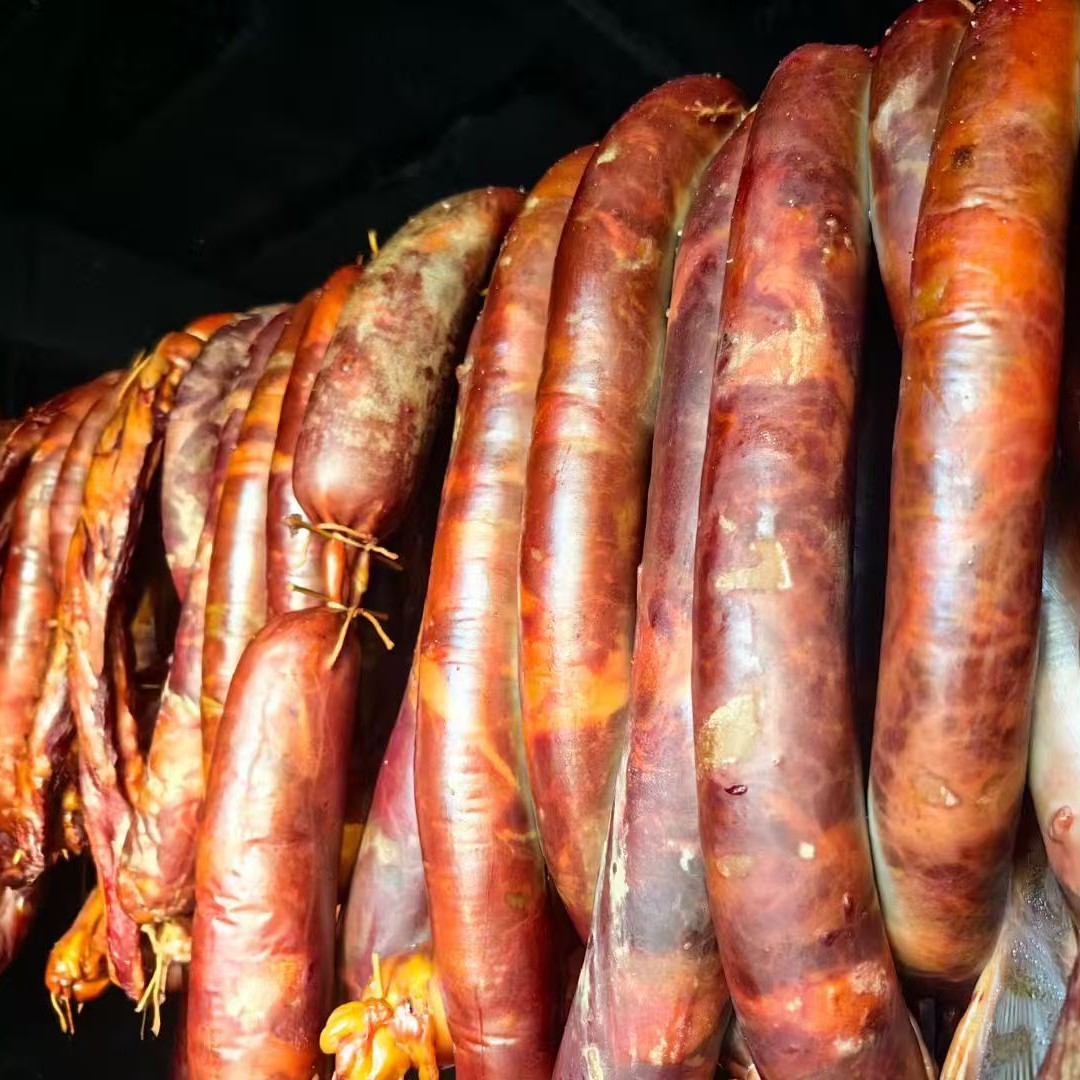 新疆正宗果木熏制新鲜生马肉香肠生马肠拒绝冻肉