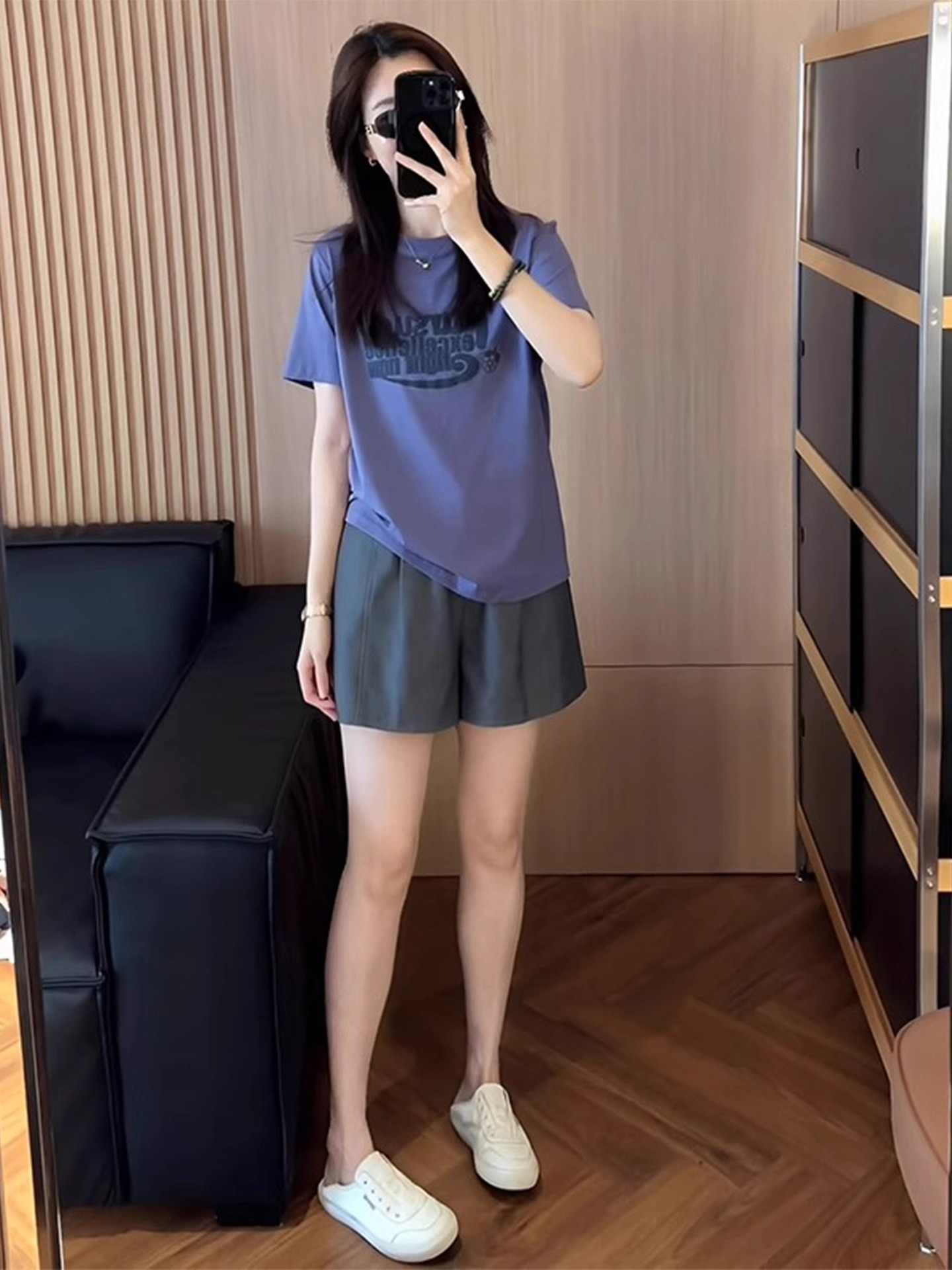 2025年新款夏季超火通勤日常韩版显瘦时尚潮流宽松短袖短裤套装女