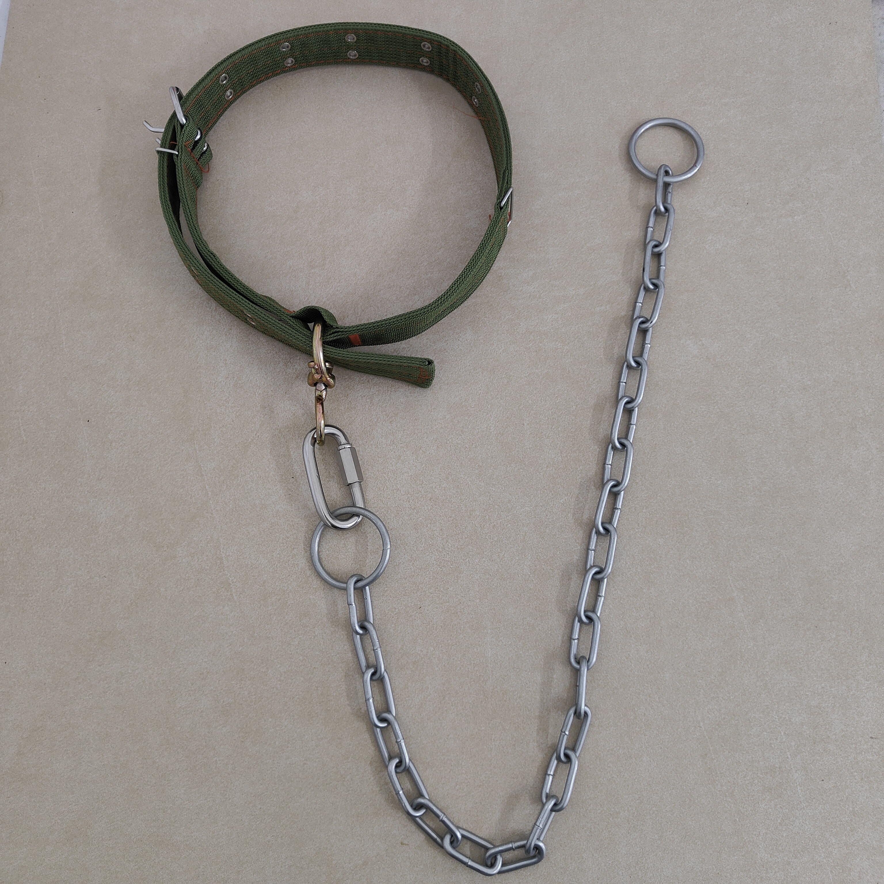 大号加强镀锌铁链四层加宽牛脖套实用设计