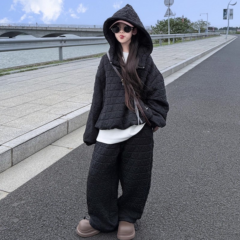 女童菱格夹棉连帽套装2025新款儿童秋冬装加厚外套阔腿裤两件套潮